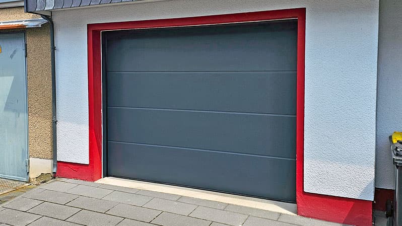 Garagentor: Einbau eines Sektionaltors