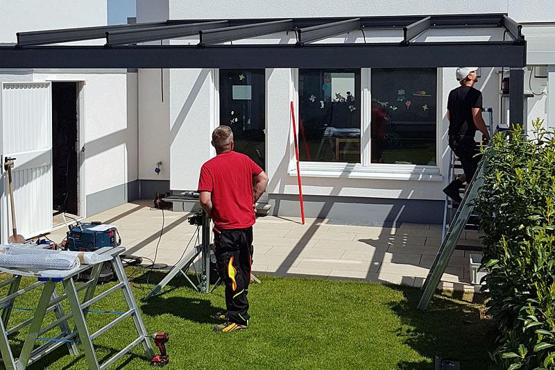 Montage eines weinor Terrassendach